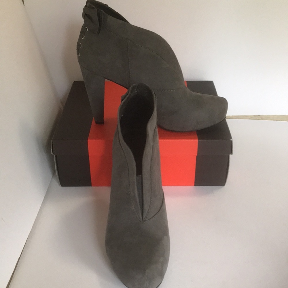 Coquette Feminine Y2K Party G by Guess - Tarrah Gray Suede Ankle Boots, Size 10